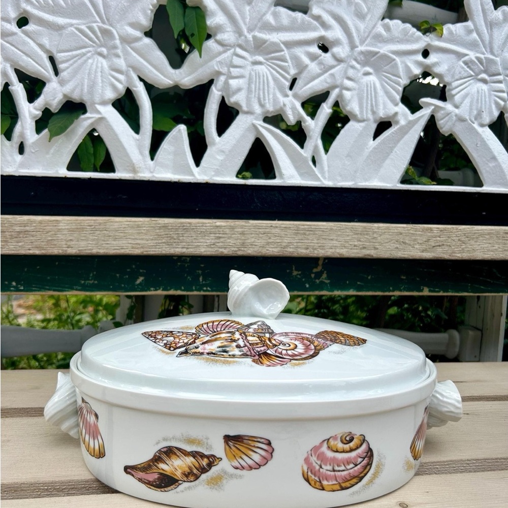 Georges Briard Seascape Covered Dish: Vintage Mid-Century Modern Ovenware - Picture 11 of 12